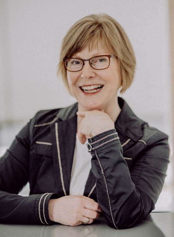 Bettina Hampe - Technische und allgemeine Sachbearbeiterin, WEG-/Mietverwaltung